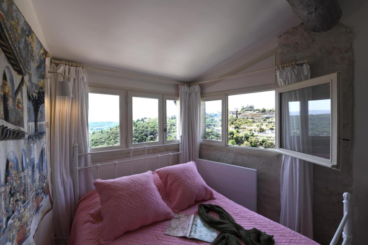 Villa Le Bonheur à Gordes Extérieur photo